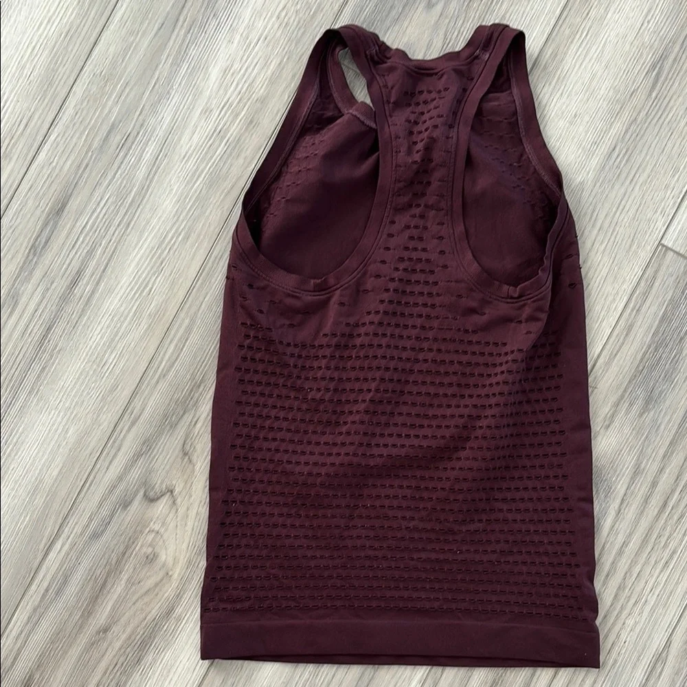 Women's Workout Tank Top - Picture 3 of 3